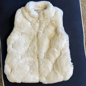 American Widgeon faux fur thick vest Chevron